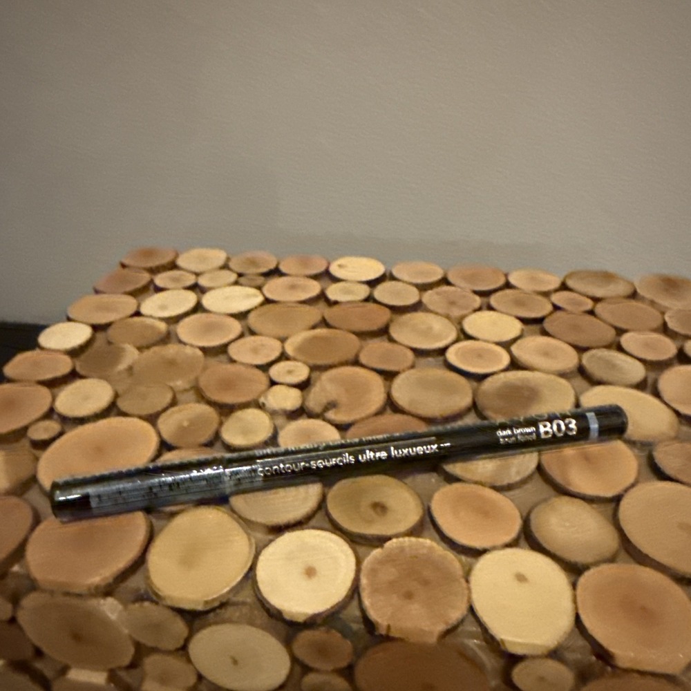 Avon Ultra Luxury Brow Liner Pencil Dark Brown B03‎ Sealed New
